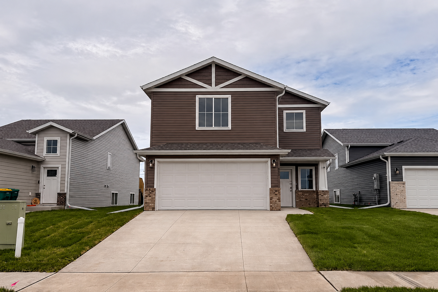 Property photo for 850 1st Avenue, Horace, ND 58047