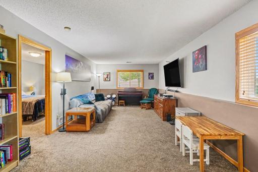 3901 124th Circle NW, Coon Rapids, MN 55433