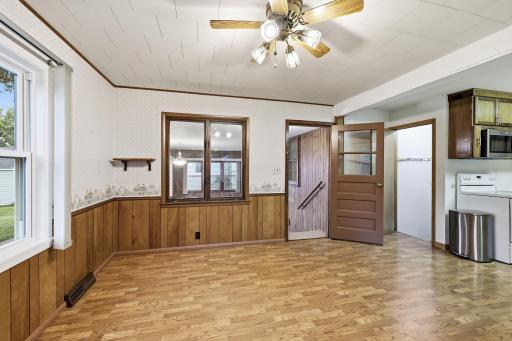 dining area looking into sunroom