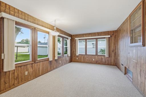 Sunroom ready for your ideas