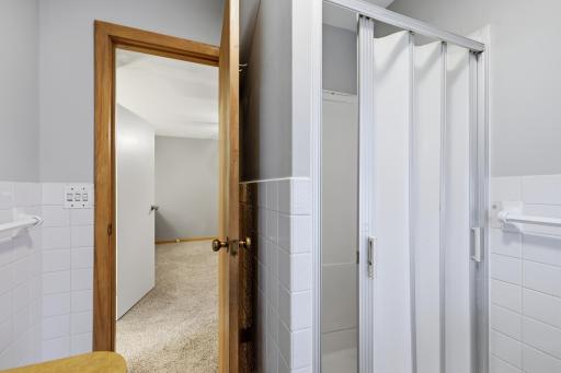 Primary ensuite bath