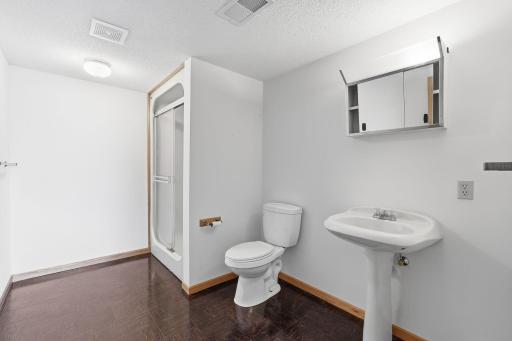LL 3/4 Bath