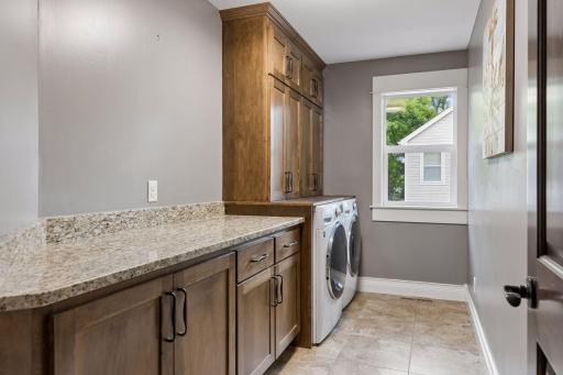15710 52nd Avenue N, Plymouth, MN 55446