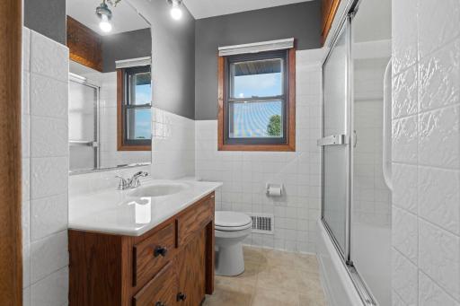 6010 7th Street NE, Fridley, MN 55432