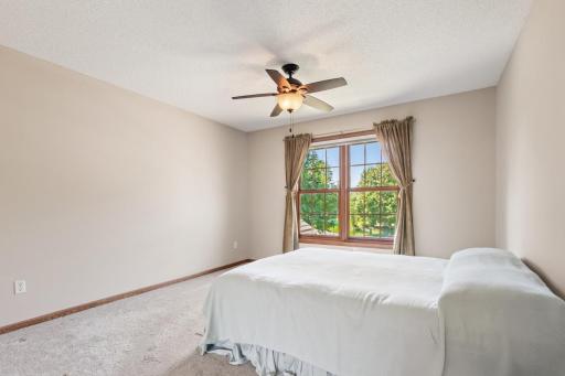 8079 Spruce Trail, Eden Prairie, MN 55347