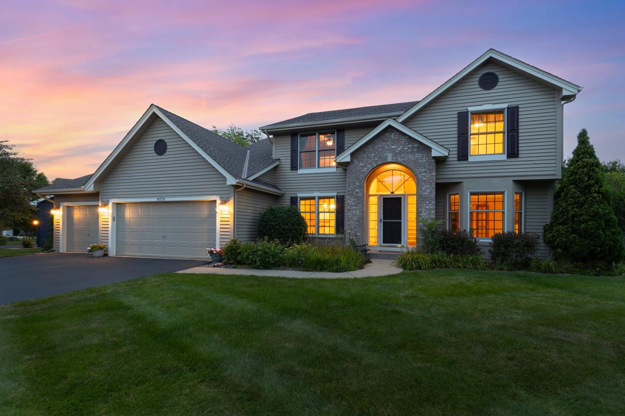 Set in the sought-after Windfield neighborhood, this gorgeous 4-bedroom, 4-bathroom home offers approximately 3,638 square feet of inviting living space on a beautiful 0.36-acre corner lot.