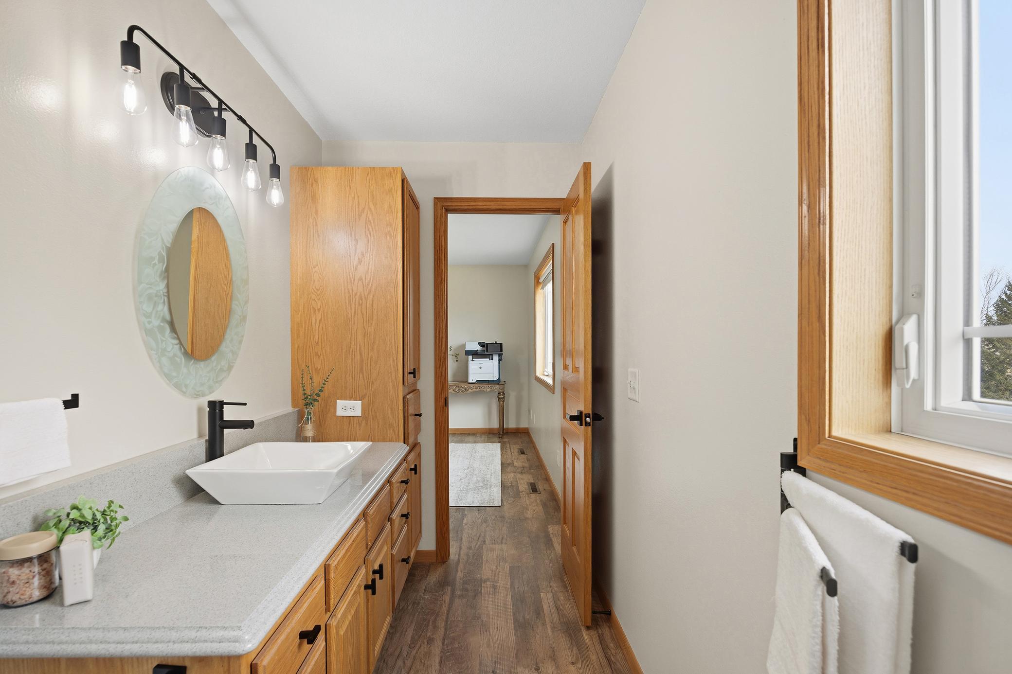 Modern updates in this bathroom