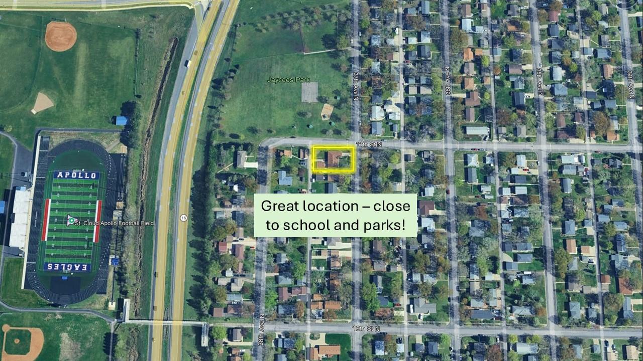 A great combination of space, functionality, and a convenient park-side location!