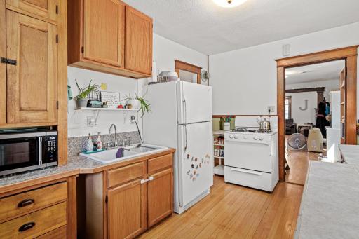Upper unit kitchen