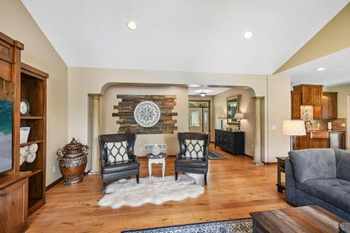 11542 Tilton Trail S, Rogers, MN 55374