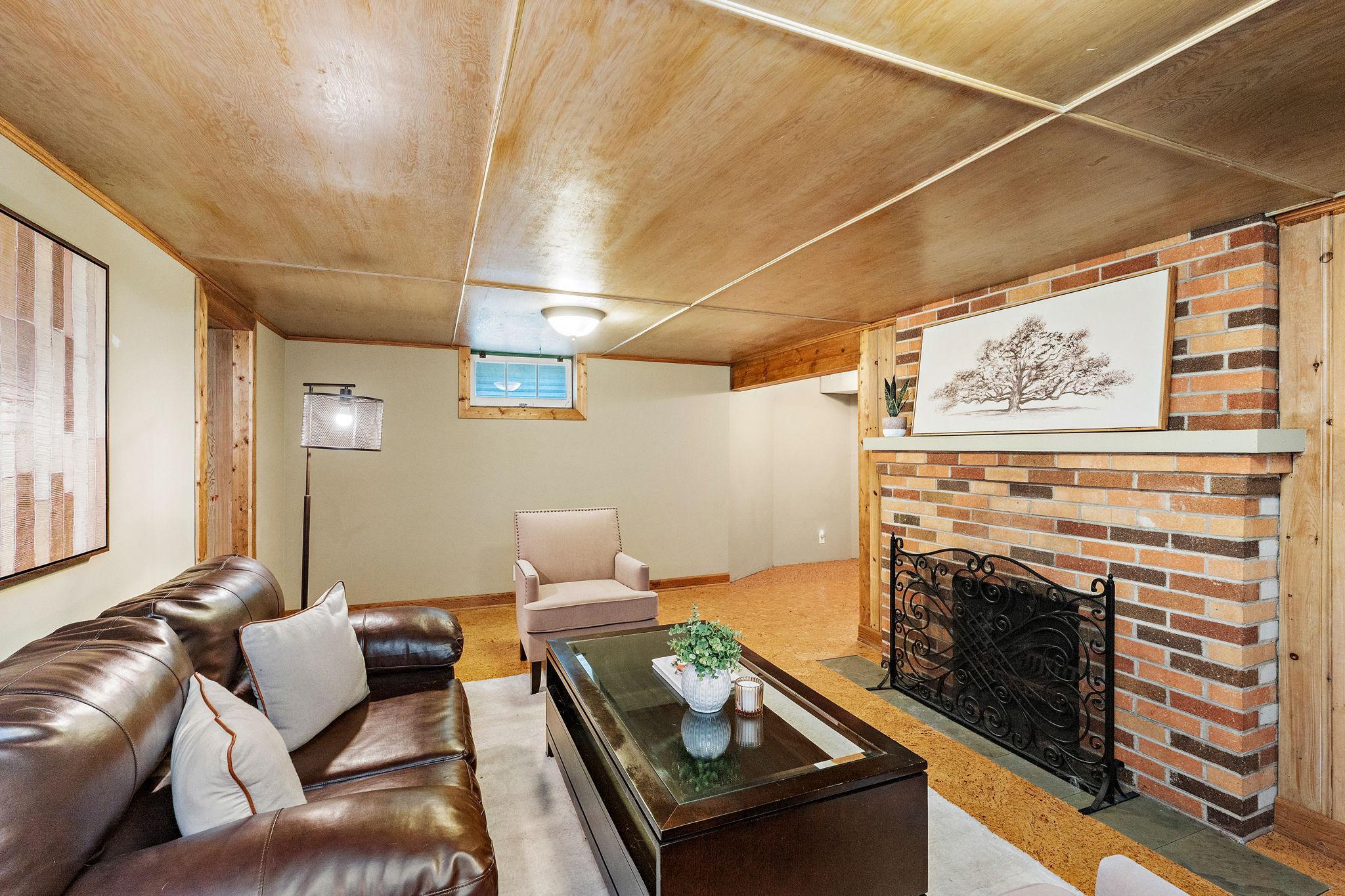 Bonus family room space!