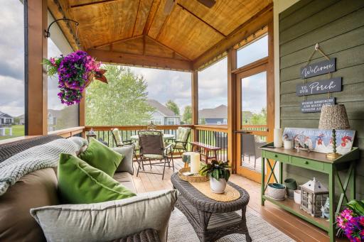 16550 Draft Horse Boulevard, Lakeville, MN 55044