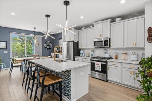 6633 Jody Avenue S, Cottage Grove, MN 55016