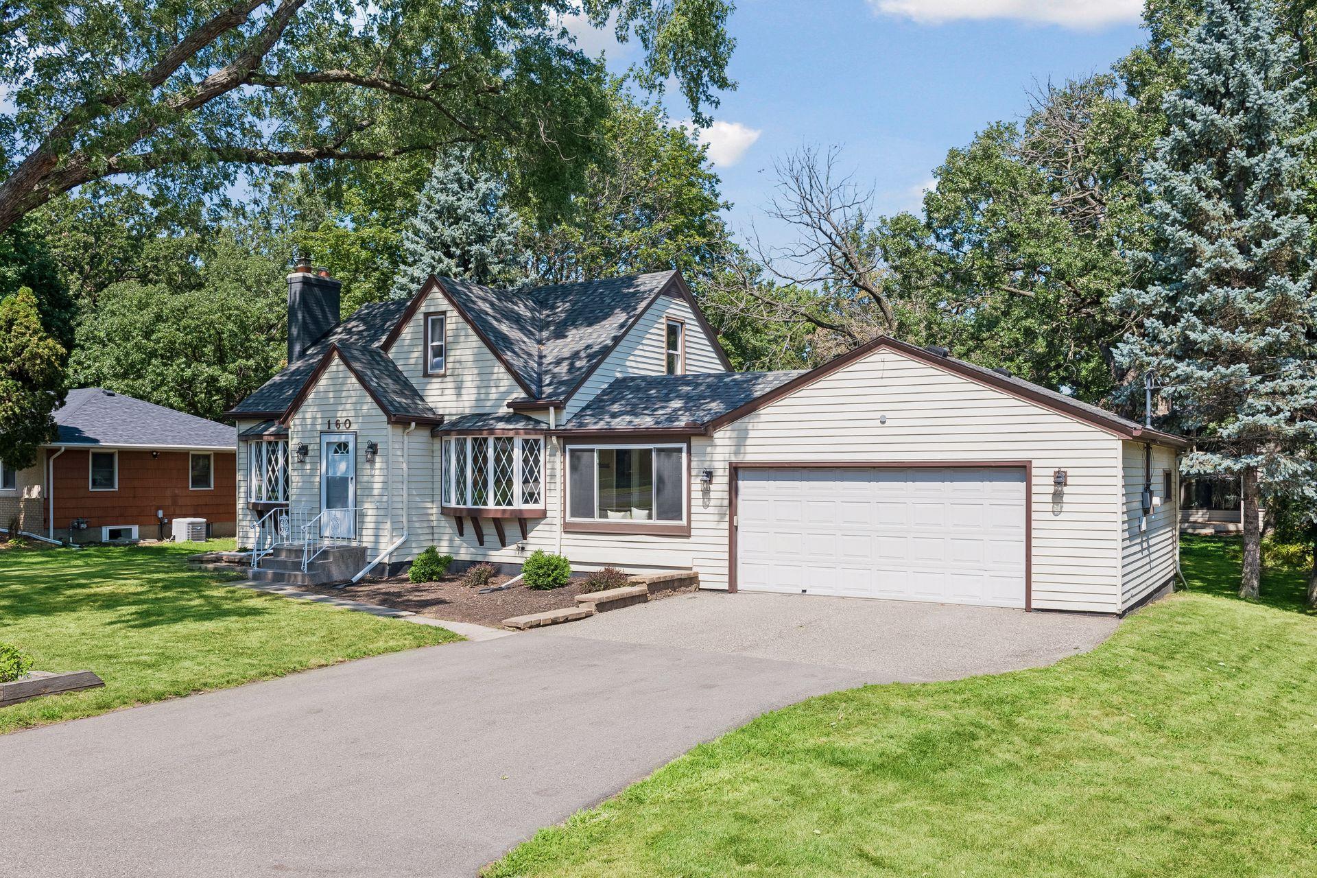 160 Mission Lane, Bloomington, MN 55420, 3 Bedrooms, 2 bathrooms, just over 2000 Finished Square feet, and a large 2 Car attached garage. Just steps to the Minnesota River Valley.