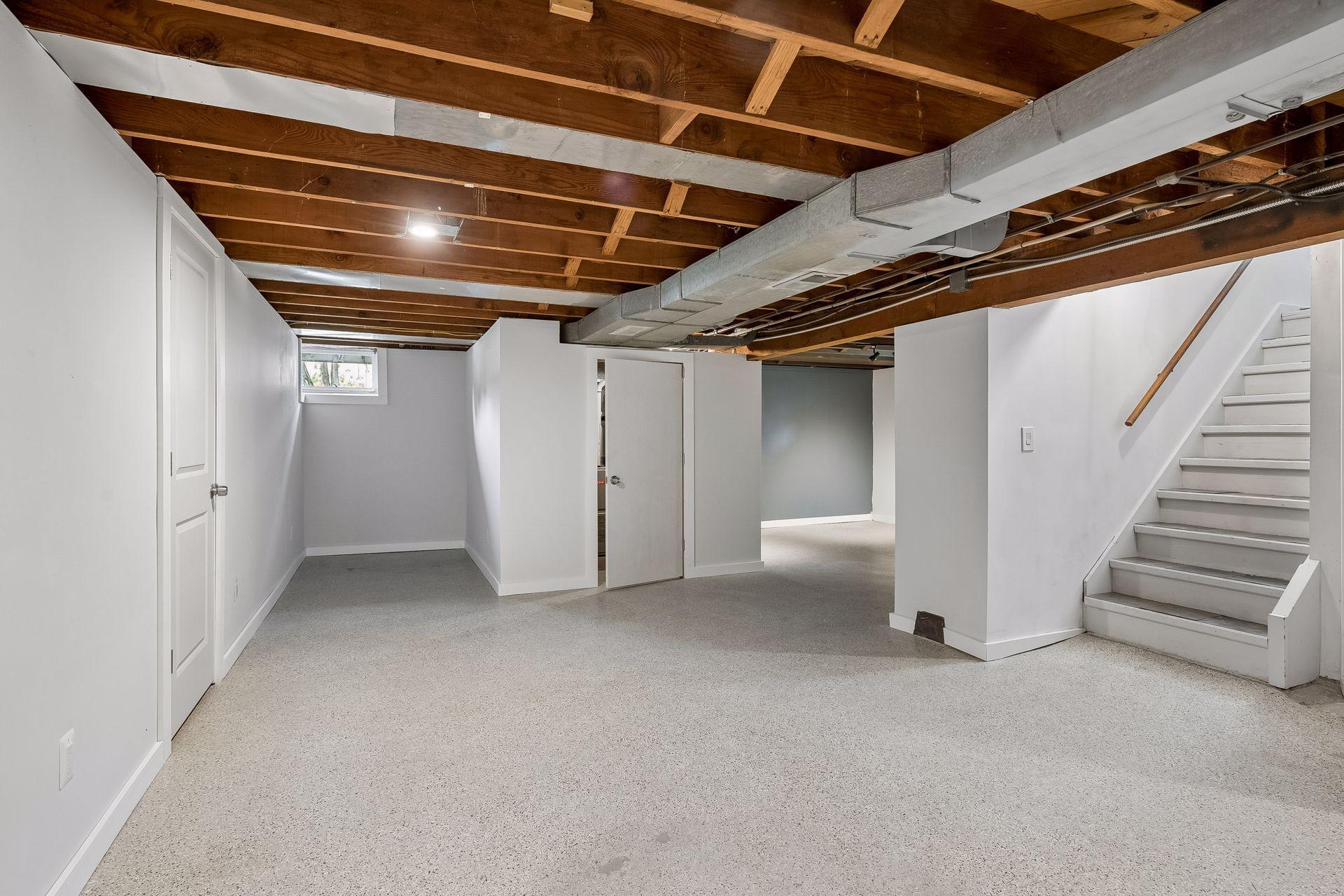 27x12 Lower-level family room.