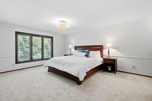 7885 Lower 139th Court, Apple Valley, MN 55124