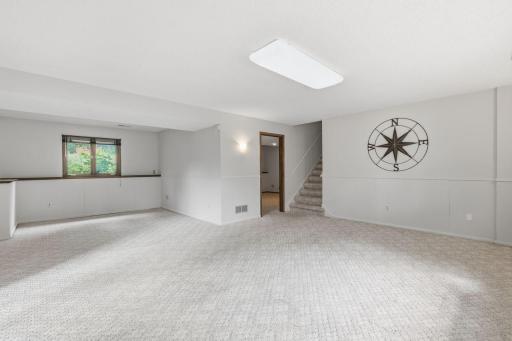 7885 Lower 139th Court, Apple Valley, MN 55124