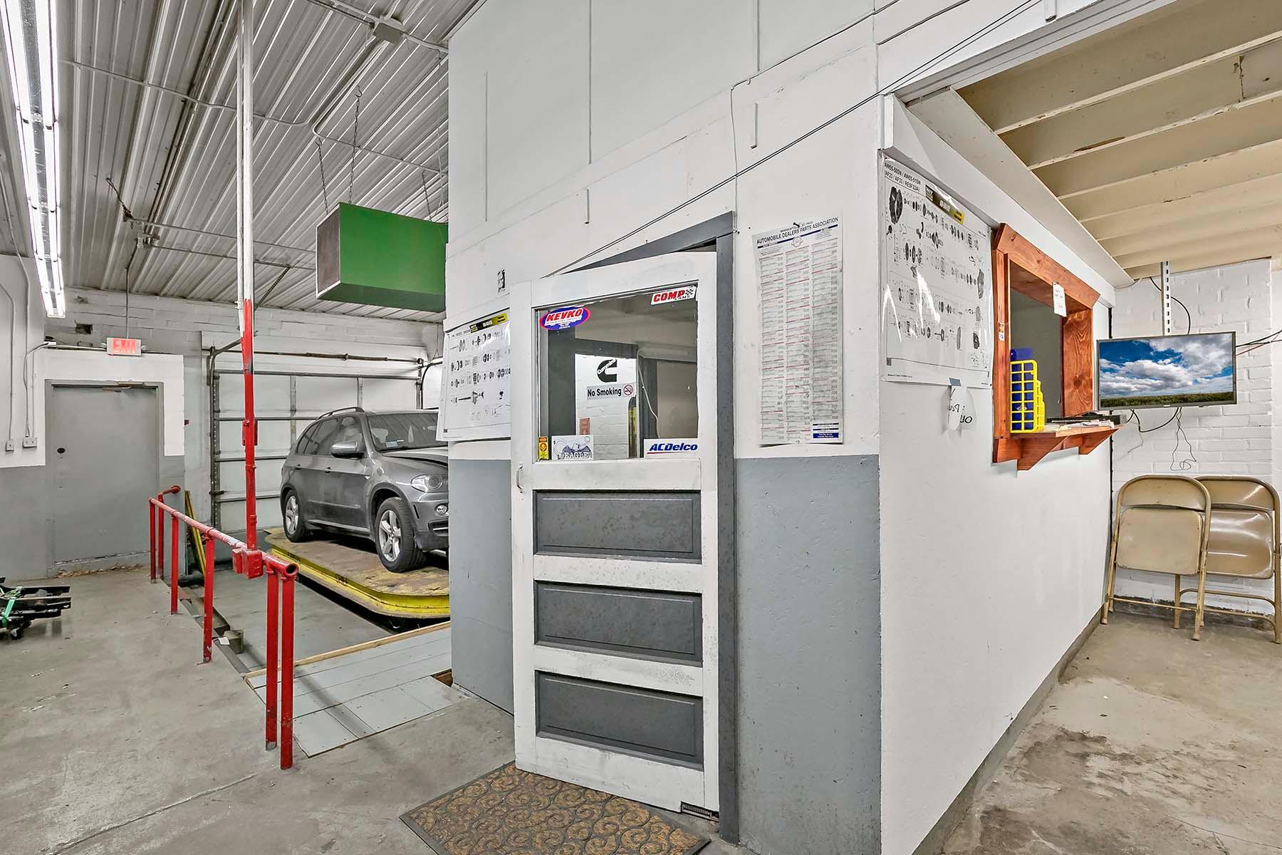 210 Railroad Drive Norwood Young America_0013.jpg