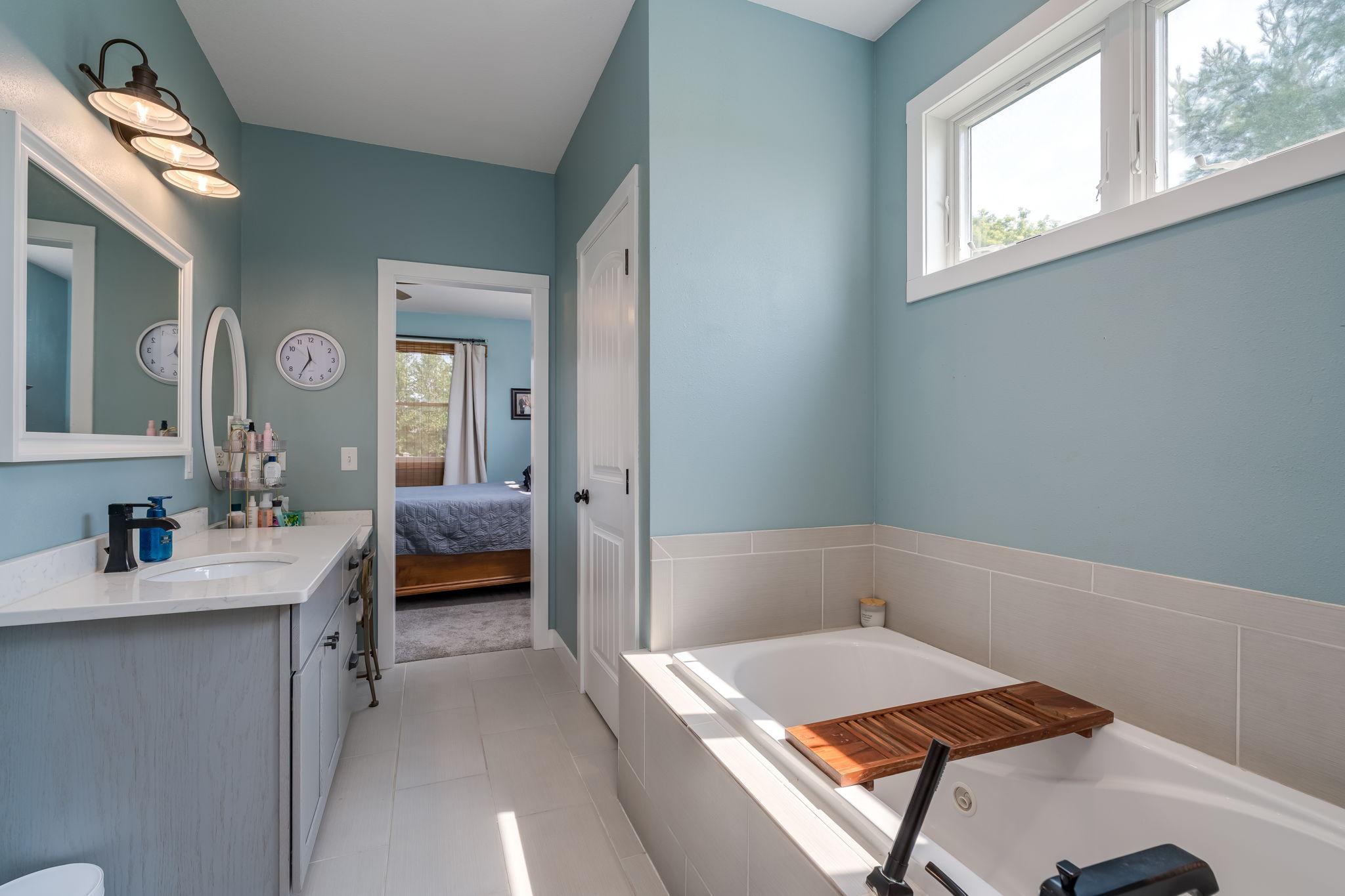 25-web-or-mls-2232-coventry-ln.jpg