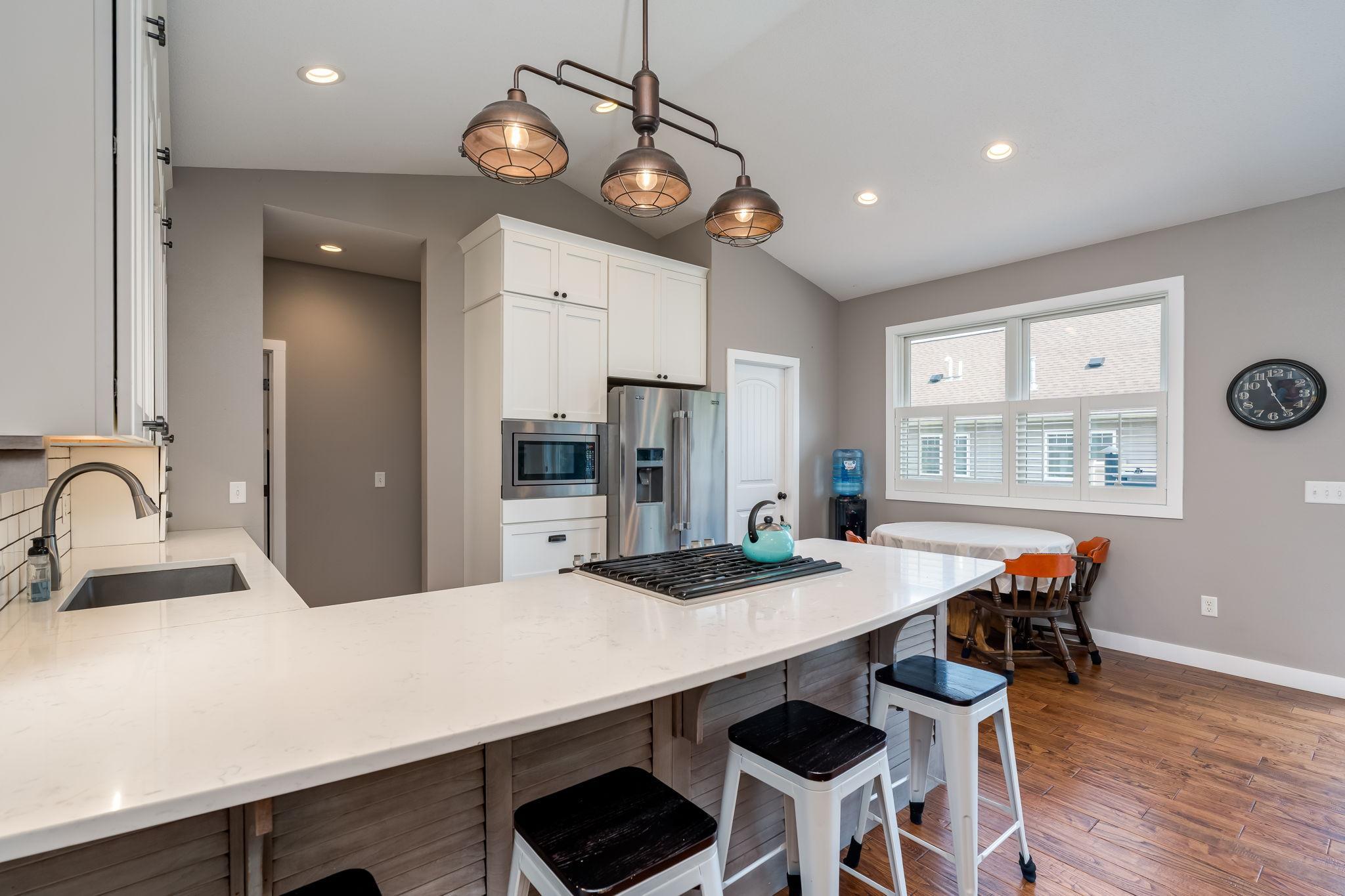 15-web-or-mls-2232-coventry-ln.jpg