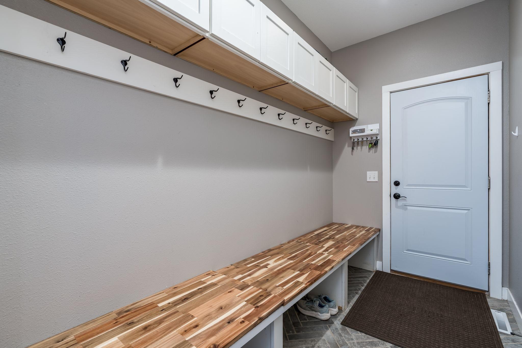 35-web-or-mls-2232-coventry-ln.jpg