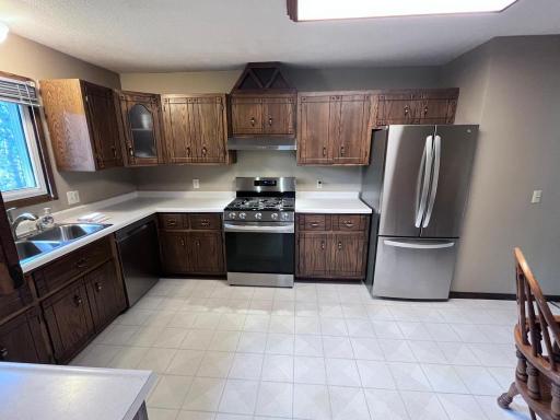Spacious eat in kitchen