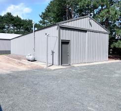 24 x 60 Front part of this building is a heated workshop