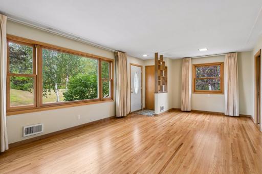 241 Van Buren Avenue N, Hopkins, MN 55343