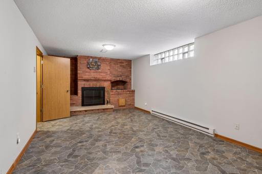 241 Van Buren Avenue N, Hopkins, MN 55343