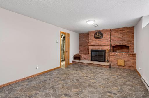 241 Van Buren Avenue N, Hopkins, MN 55343