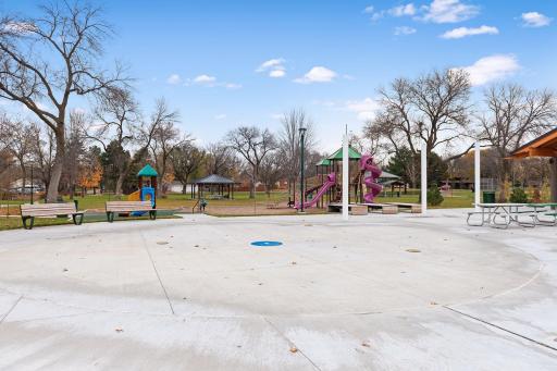 241 Van Buren Avenue N, Hopkins, MN 55343