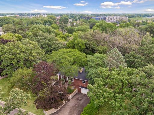 241 Van Buren Avenue N, Hopkins, MN 55343