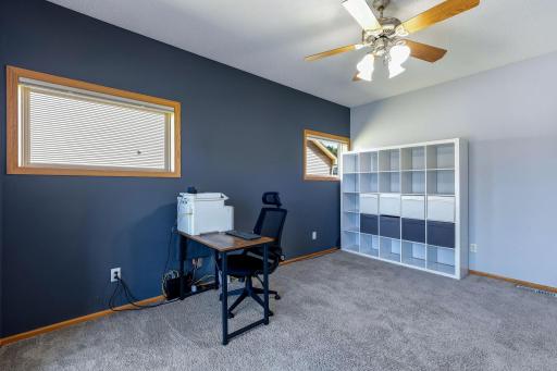 26-web-or-mls-22633-Zion-Pkwy-26.jpg