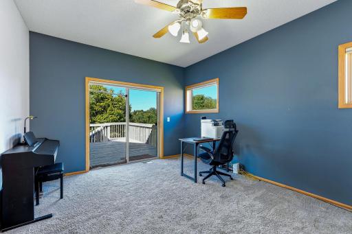 25-web-or-mls-22633-Zion-Pkwy-25.jpg