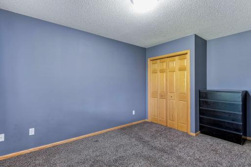 37-web-or-mls-22633-Zion-Pkwy-37.jpg