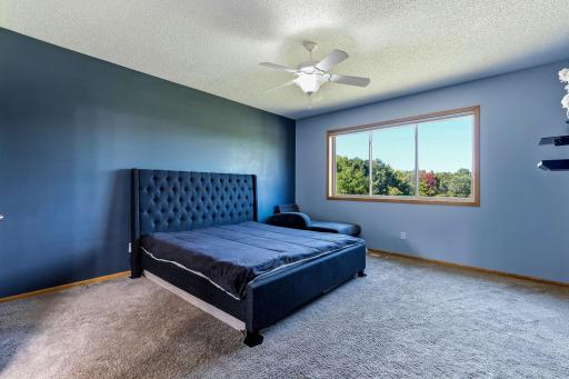 19-web-or-mls-22633-Zion-Pkwy-19.jpg