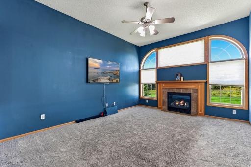 5-web-or-mls-22633-Zion-Pkwy-05.jpg