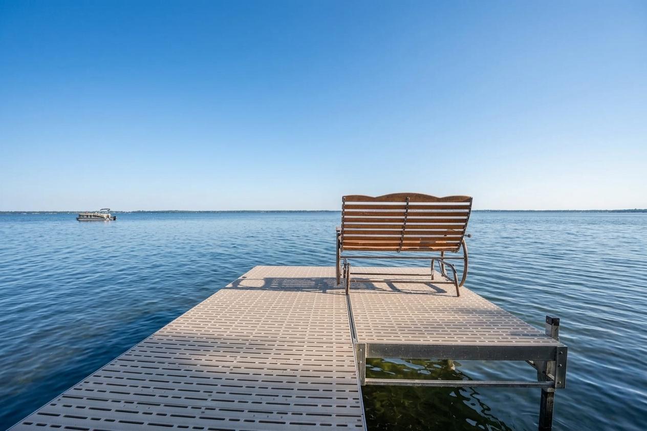 dock1.jpg