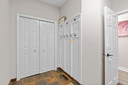 56-web-or-mls-2051 Highgate Cir-56.jpg
