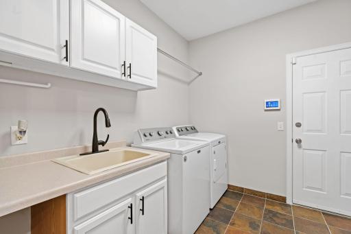 55-web-or-mls-2051 Highgate Cir-55.jpg