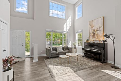 35-web-or-mls-2051 Highgate Cir-35.jpg