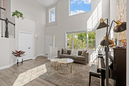 37-web-or-mls-2051 Highgate Cir-37.jpg
