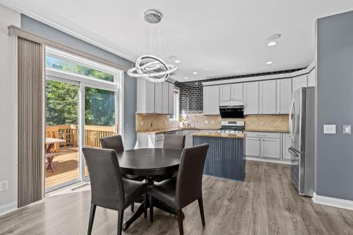 45-web-or-mls-2051 Highgate Cir-45.jpg