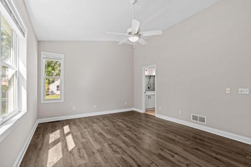 58-web-or-mls-2051 Highgate Cir-58.jpg