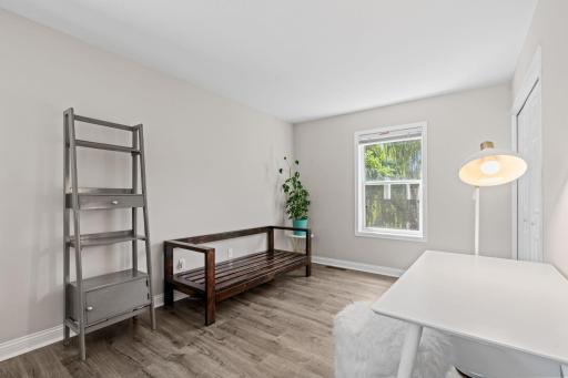 67-web-or-mls-2051 Highgate Cir-67.jpg