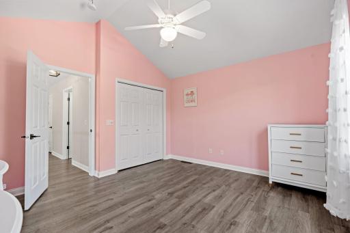 75-web-or-mls-2051 Highgate Cir-75.jpg
