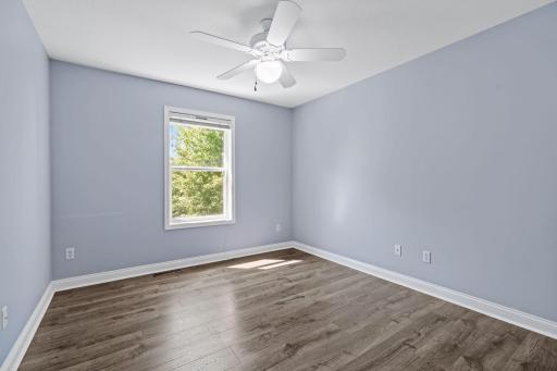 72-web-or-mls-2051 Highgate Cir-72.jpg