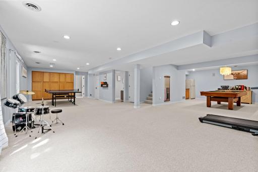 78-web-or-mls-2051 Highgate Cir-78.jpg