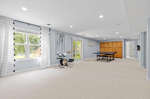 79-web-or-mls-2051 Highgate Cir-79.jpg