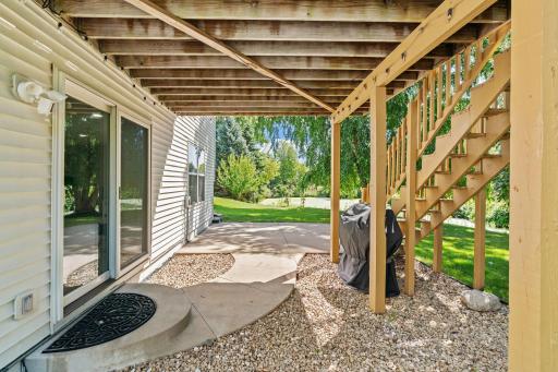 28-web-or-mls-2051 Highgate Cir-28.jpg